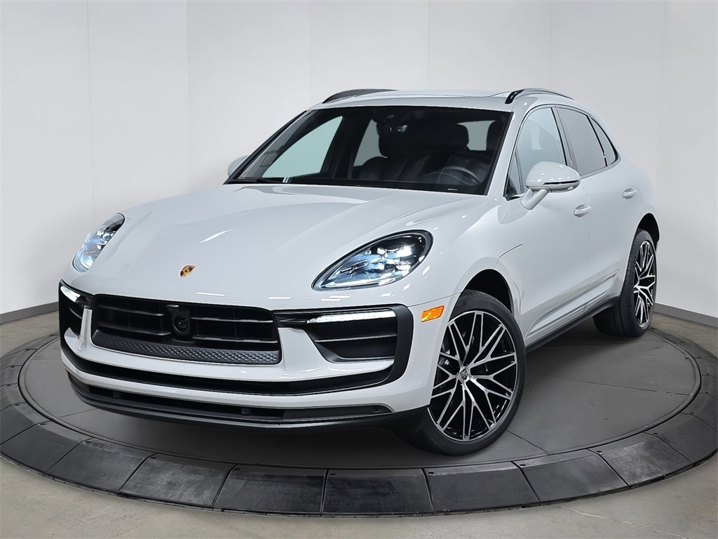 2026 Porsche Macan's photo