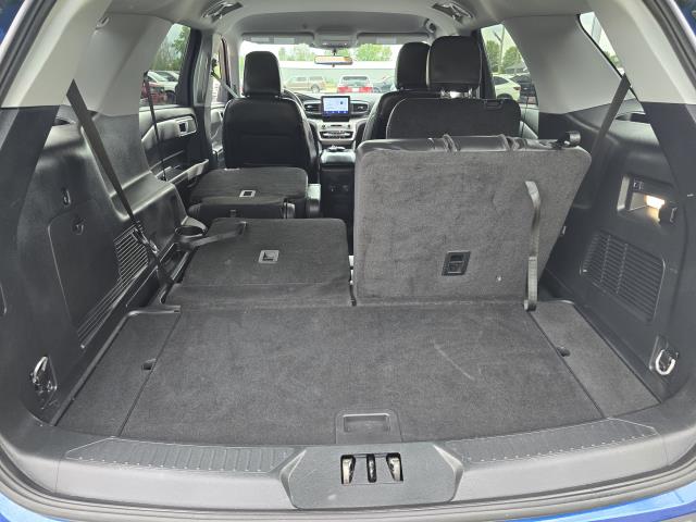 2023 Ford Explorer XLT photo 23