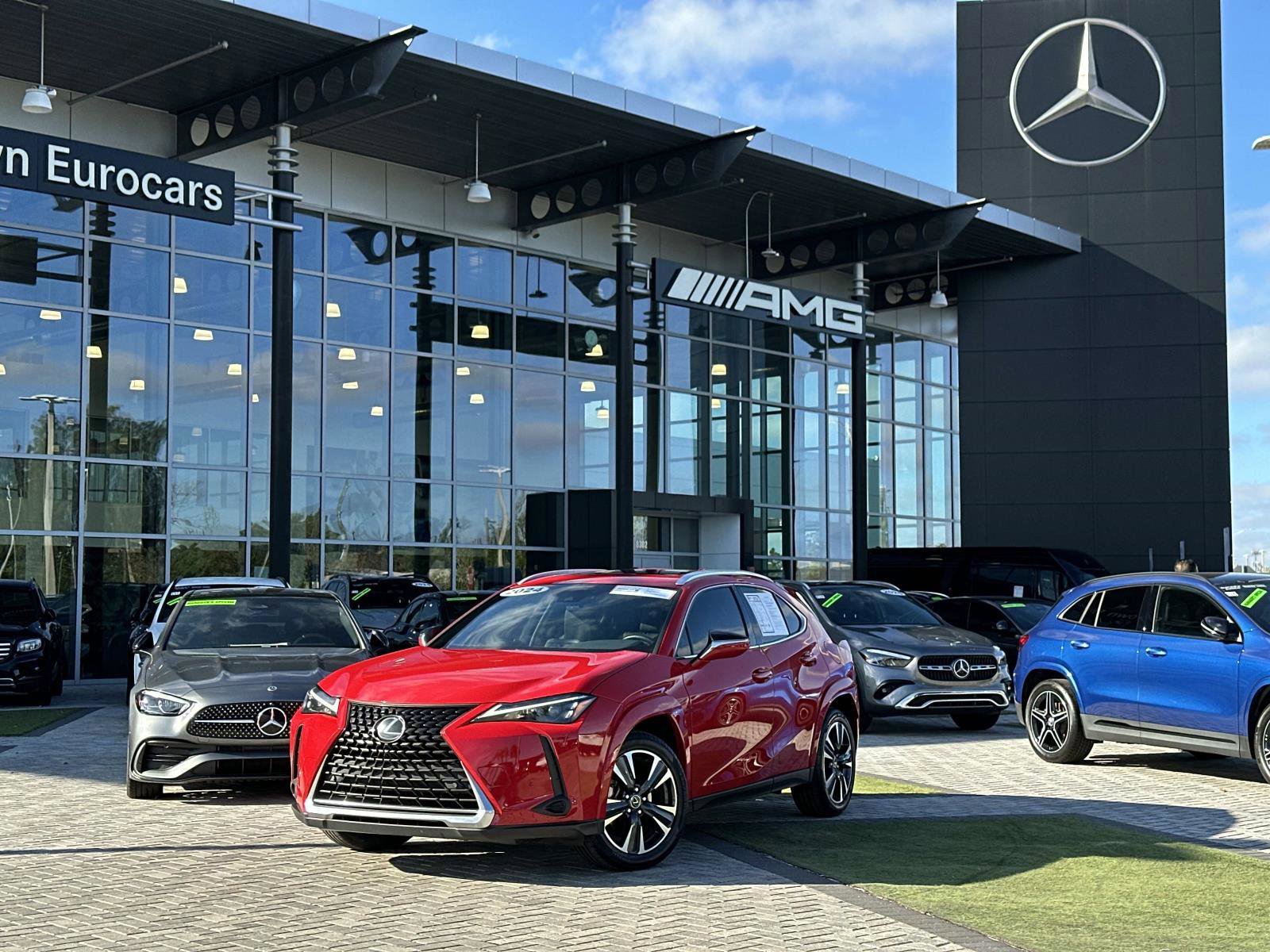 2024 Lexus UX Hybrid 250h Premium's photo
