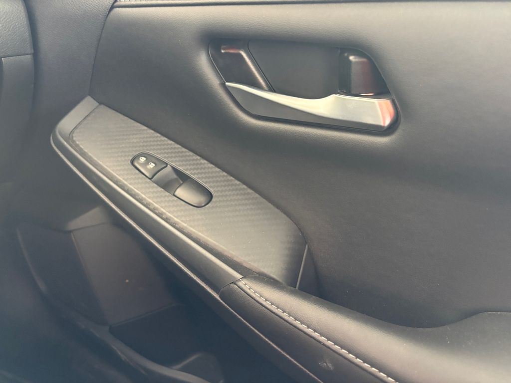 2025 Nissan Sentra SV photo 14