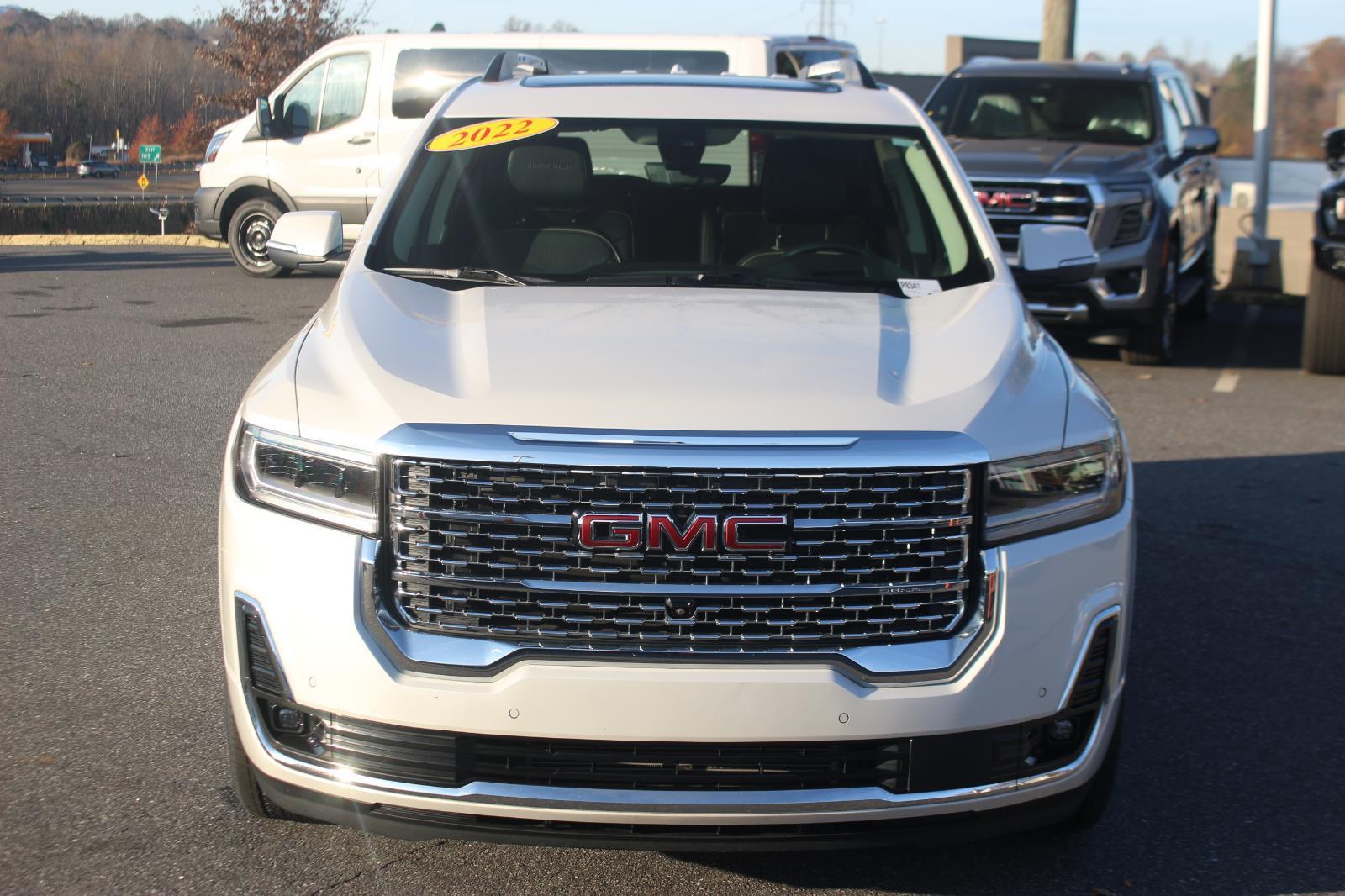 2022 Gmc Acadia Denali photo 2