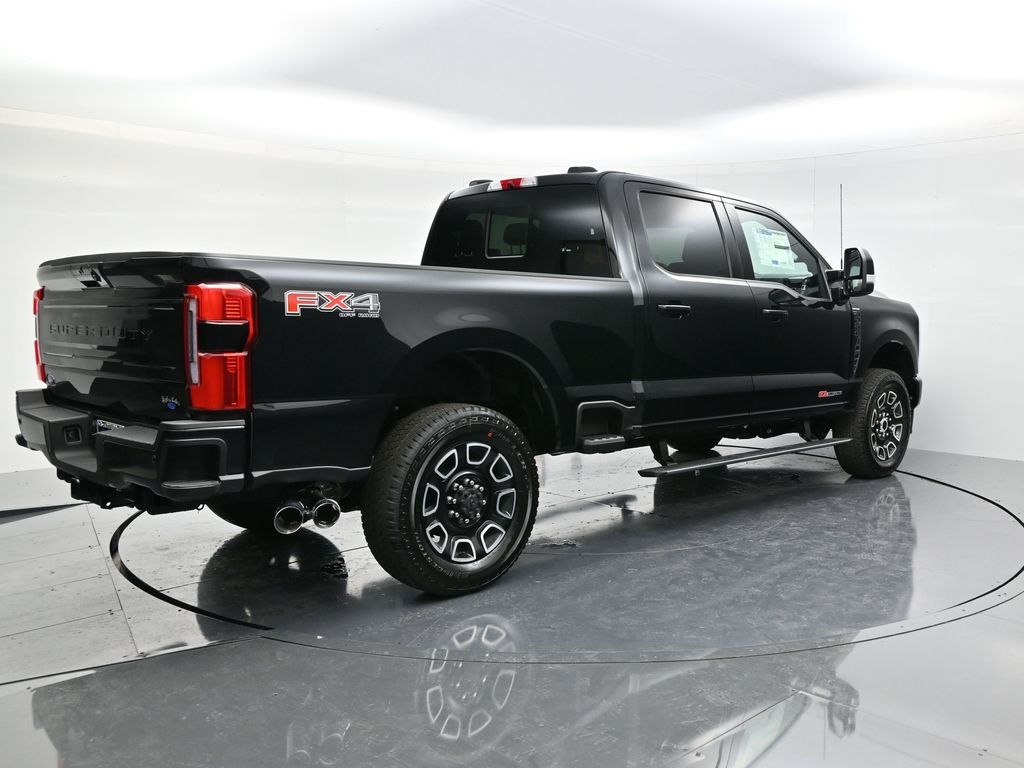 2026 Ford F-350 Platinum photo 4