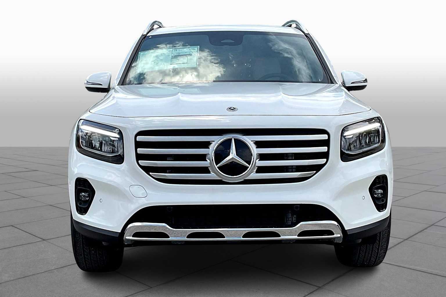 2025 Mercedes Benz GLB 250 photo 2