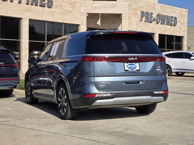2022 Kia Carnival EX photo 5