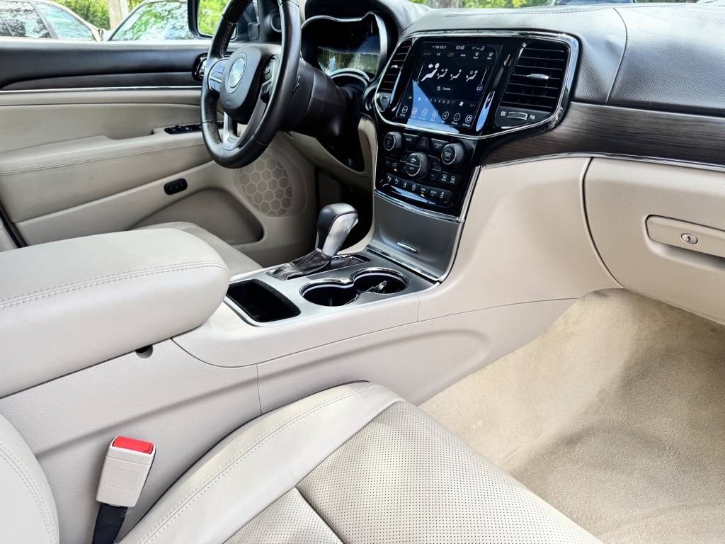 2021 Jeep Grand Cherokee Overland photo 9