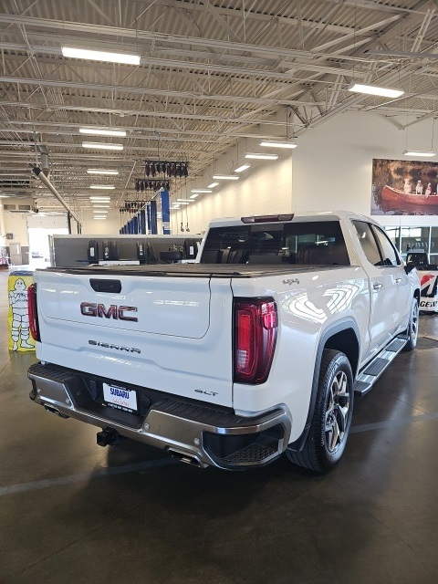 2022 Gmc Sierra 1500 SLT photo 3