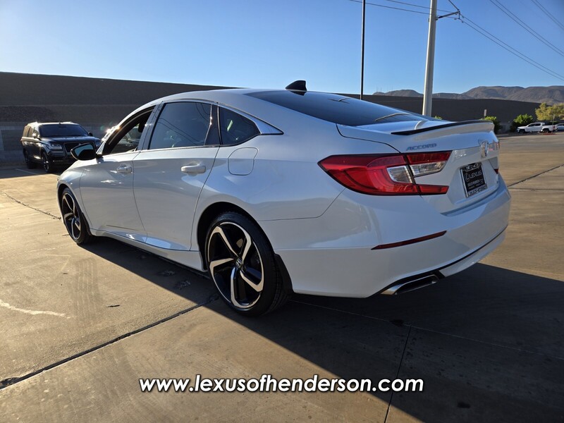 2022 Honda Accord Sport photo 3