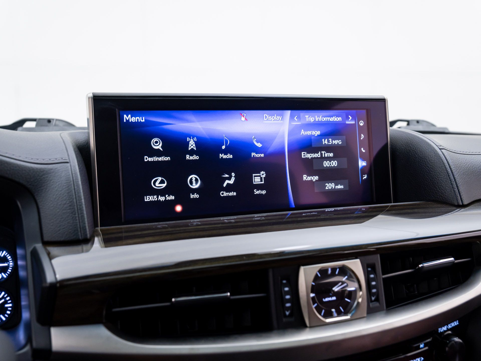 2019 Lexus LX 570 photo 23