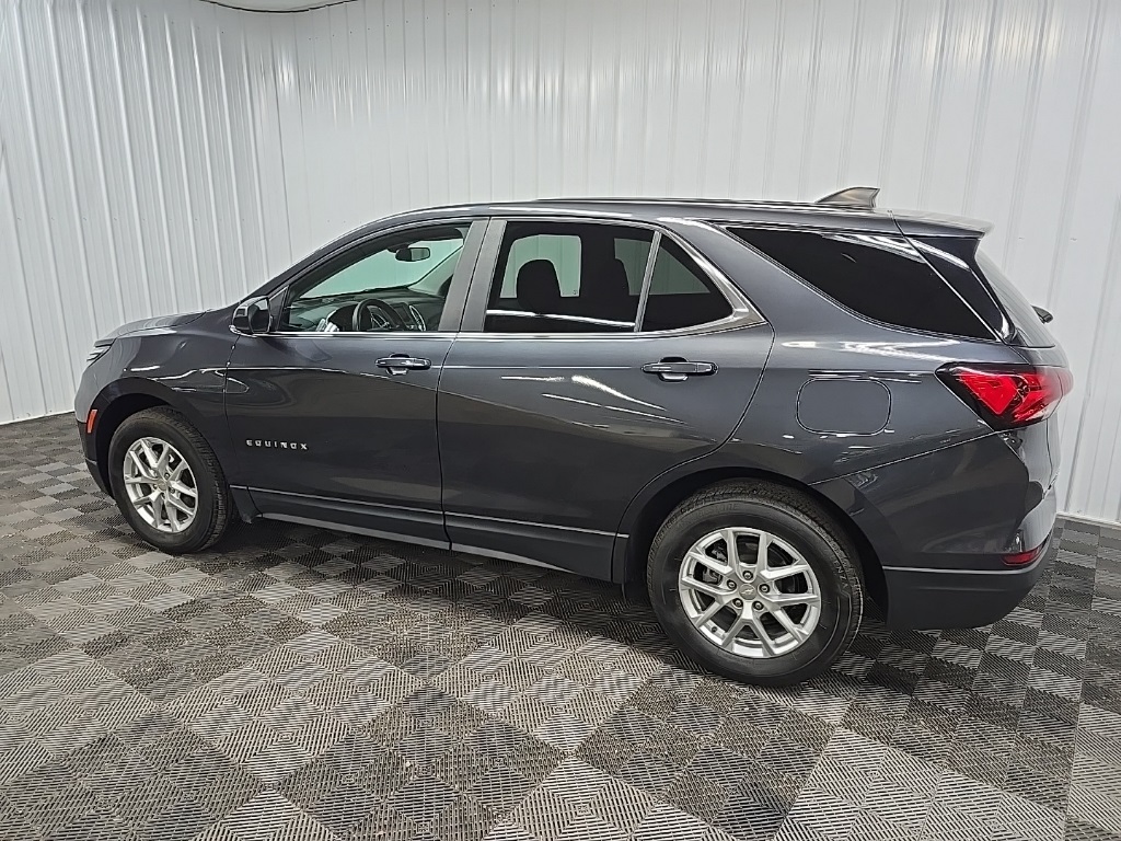 2022 Chevrolet Equinox LT photo 4