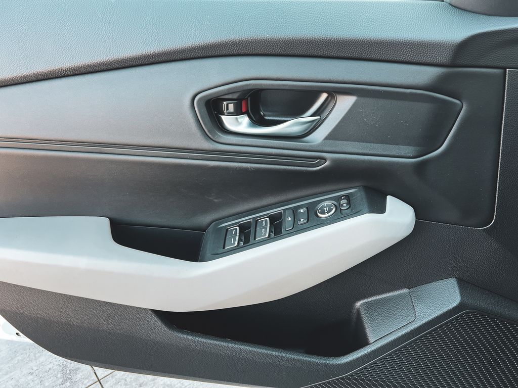 2025 Honda Accord SE photo 11