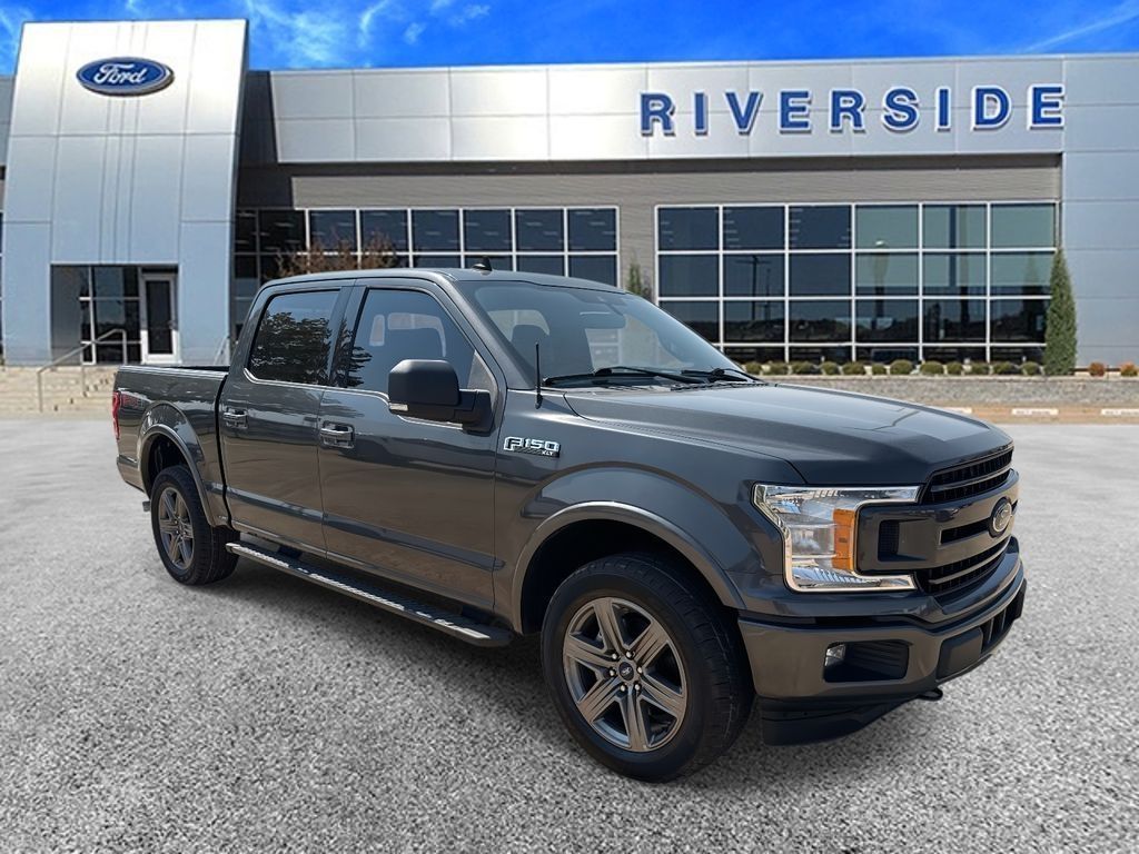 2020 Ford F-150 XLT photo 2