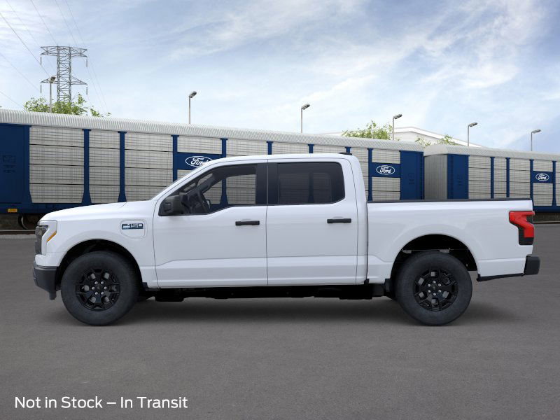 2025 Ford F-150 Lightning photo 3