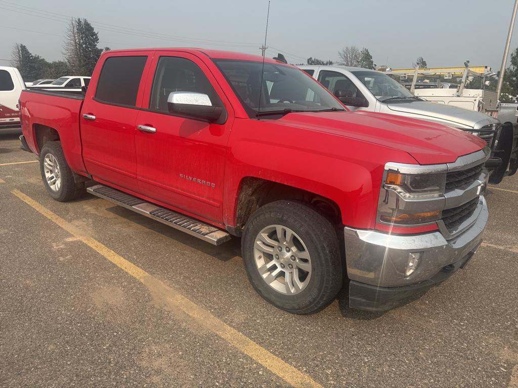 2018 Chevrolet Silverado 1500 LT photo 2