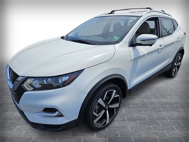 2022 Nissan Rogue Sport SL photo 2