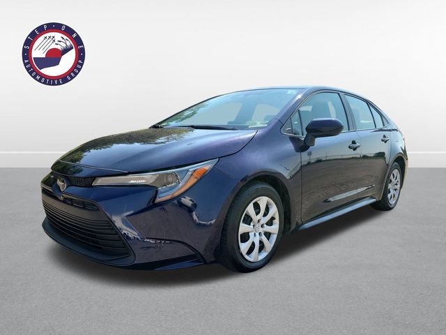 2024 Toyota Corolla LE photo 2