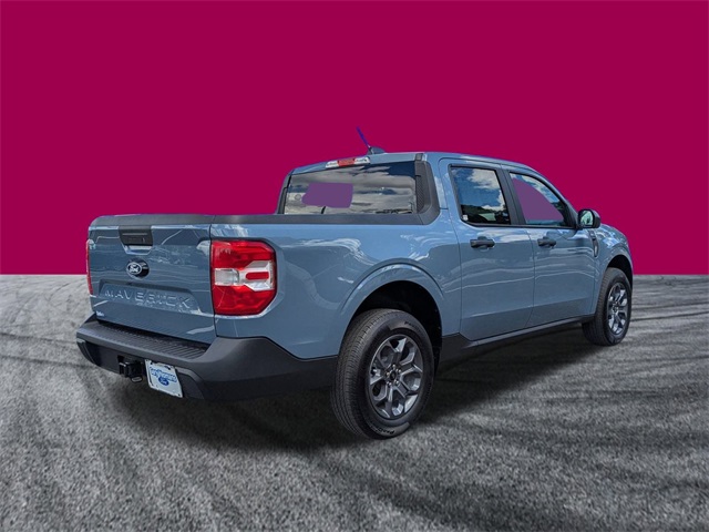 2025 Ford Maverick XLT photo 2