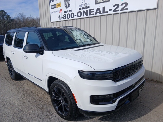 2024 Jeep Grand Wagoneer L Series II's photo