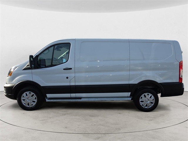 2024 Ford Transit photo 2