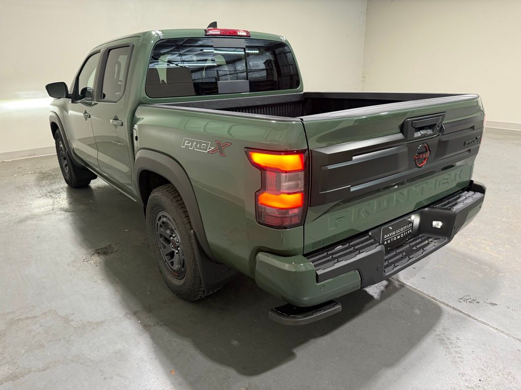 2025 Nissan Frontier PRO-X photo 3