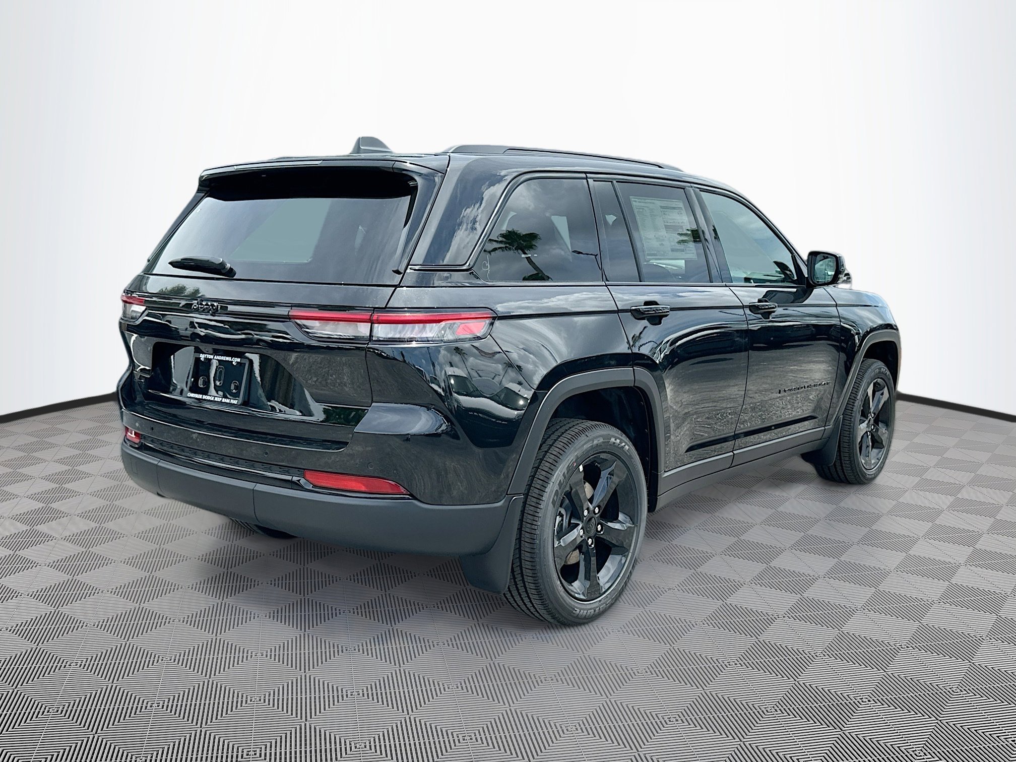 2025 Jeep Grand Cherokee Altitude X photo 4