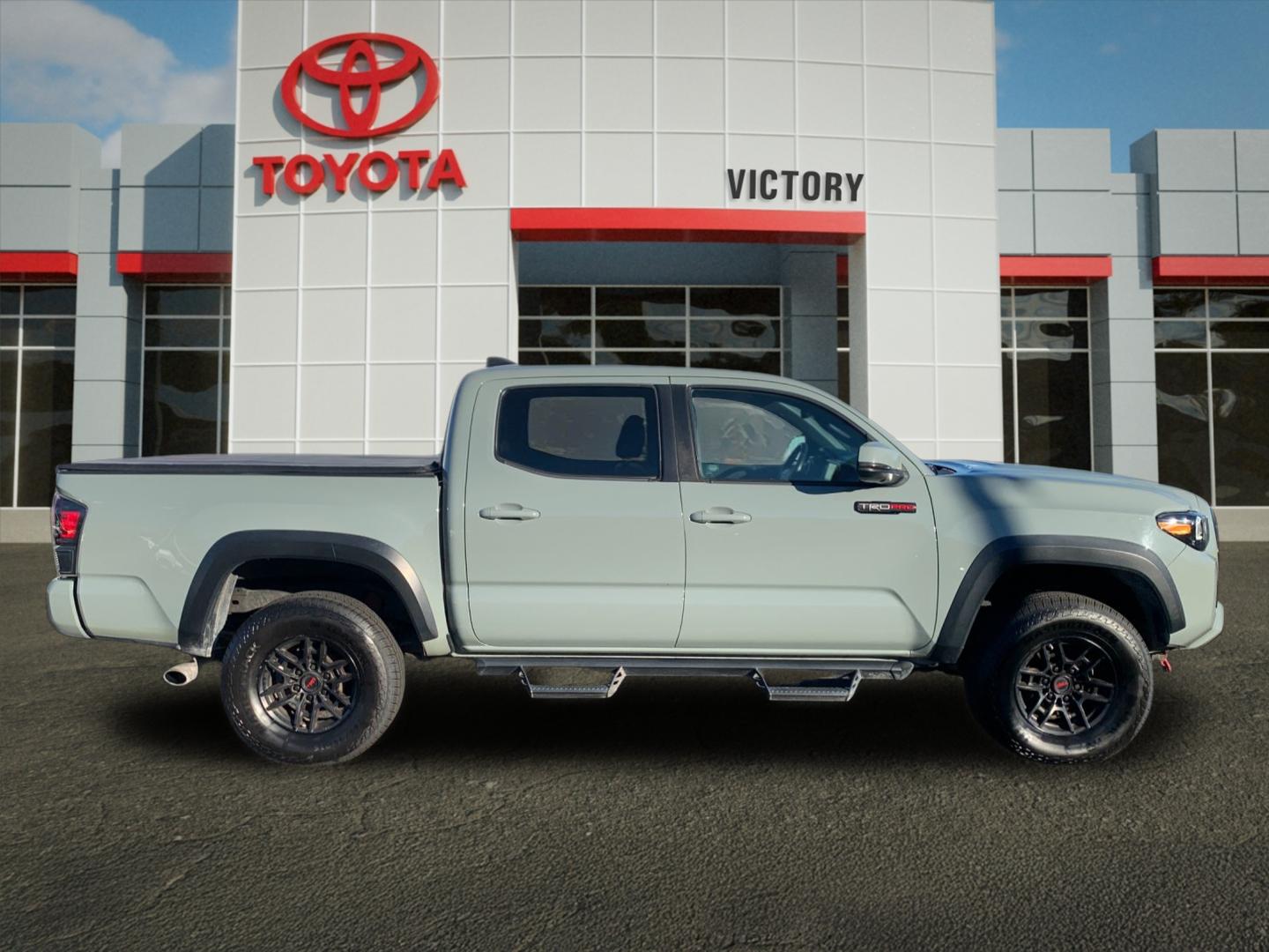 2021 Toyota Tacoma TRD Pro photo 2