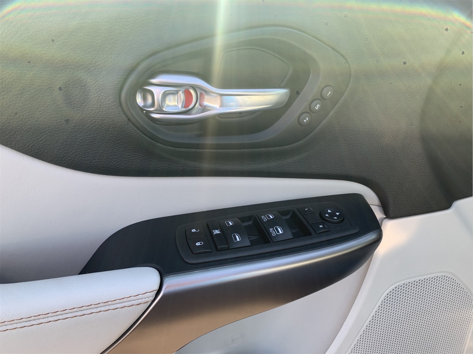 2022 Jeep Cherokee Limited photo 11