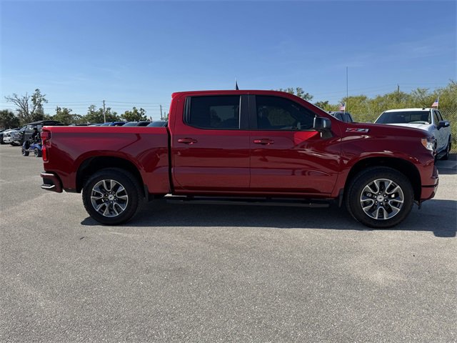 2025 Chevrolet Silverado 1500 RST photo 2
