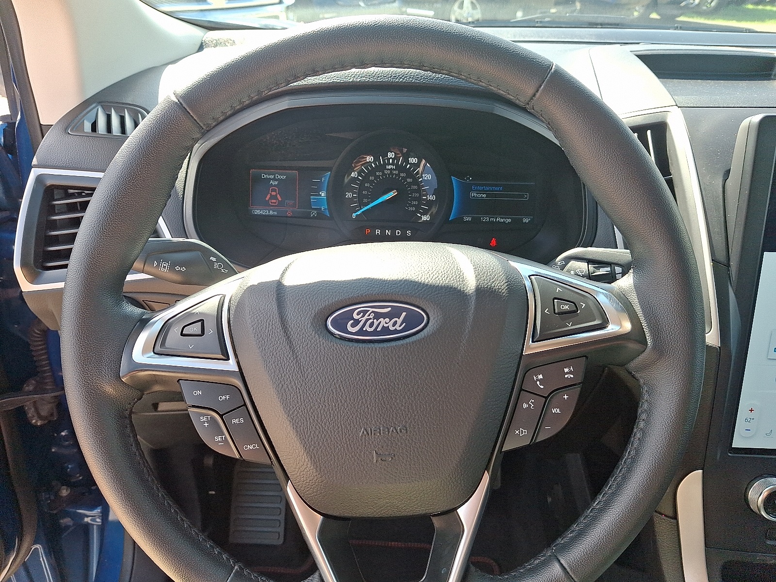 2024 Ford Edge SEL photo 18