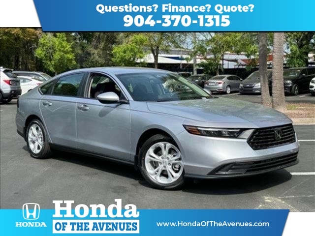 2025 Honda Accord LX's photo