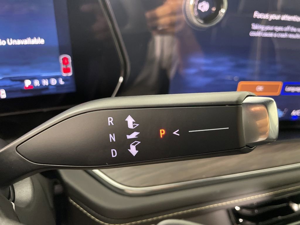 2025 Chevrolet Suburban Premier photo 27