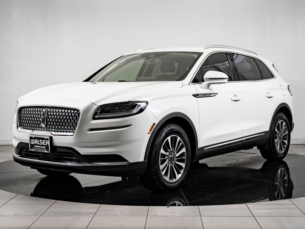 2021 Lincoln Nautilus Base's photo