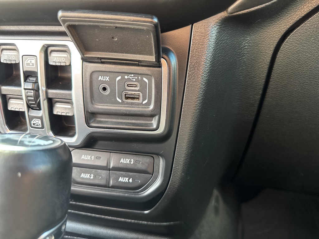 2018 Jeep Wrangler Unlimited Moab photo 41