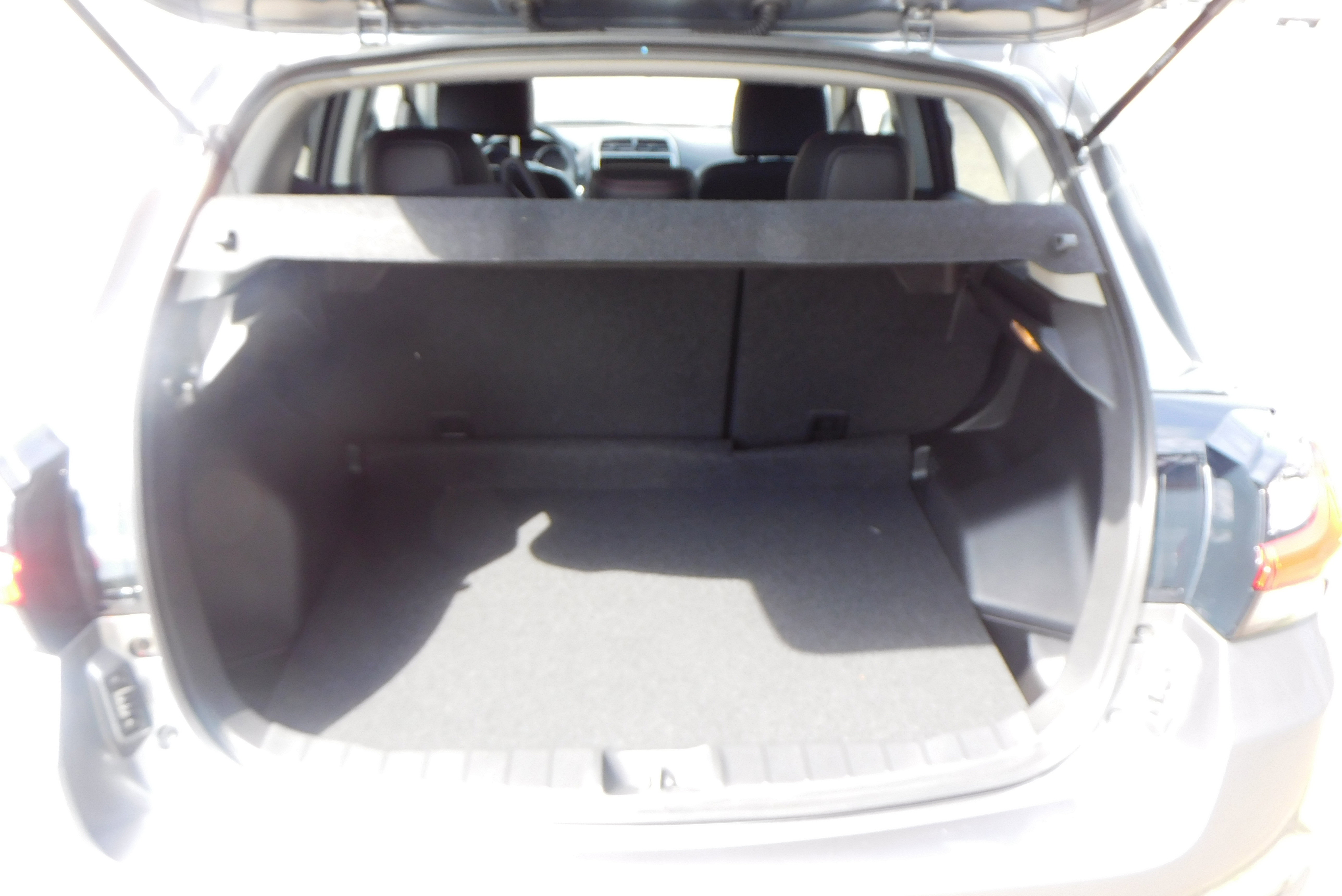 2025 Mitsubishi Outlander Sport SE photo 2