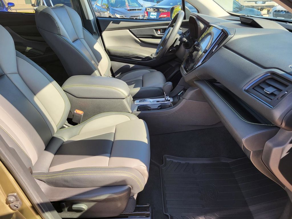 2023 Subaru Ascent Onyx Edition photo 9