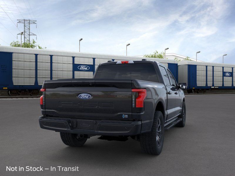 2025 Ford F-150 Lightning photo 8