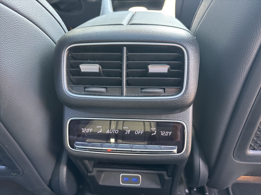 2025 Mercedes Benz GLS 450 4MATIC photo 15