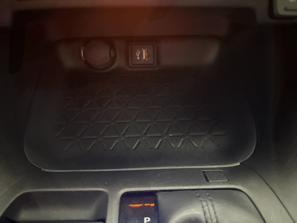 2023 Toyota RAV4 XLE photo 17