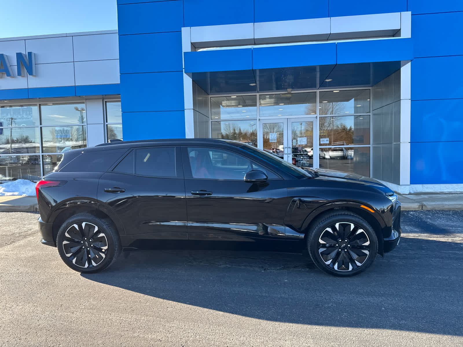 Used 2025 Chevrolet Blazer EV RS with VIN 3GNKDCRM5SS116415 for sale in Cedarburg, WI