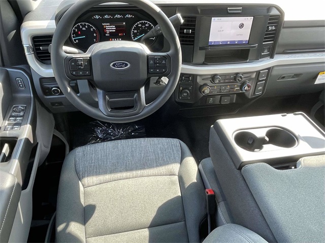 2026 Ford F-250 photo 3