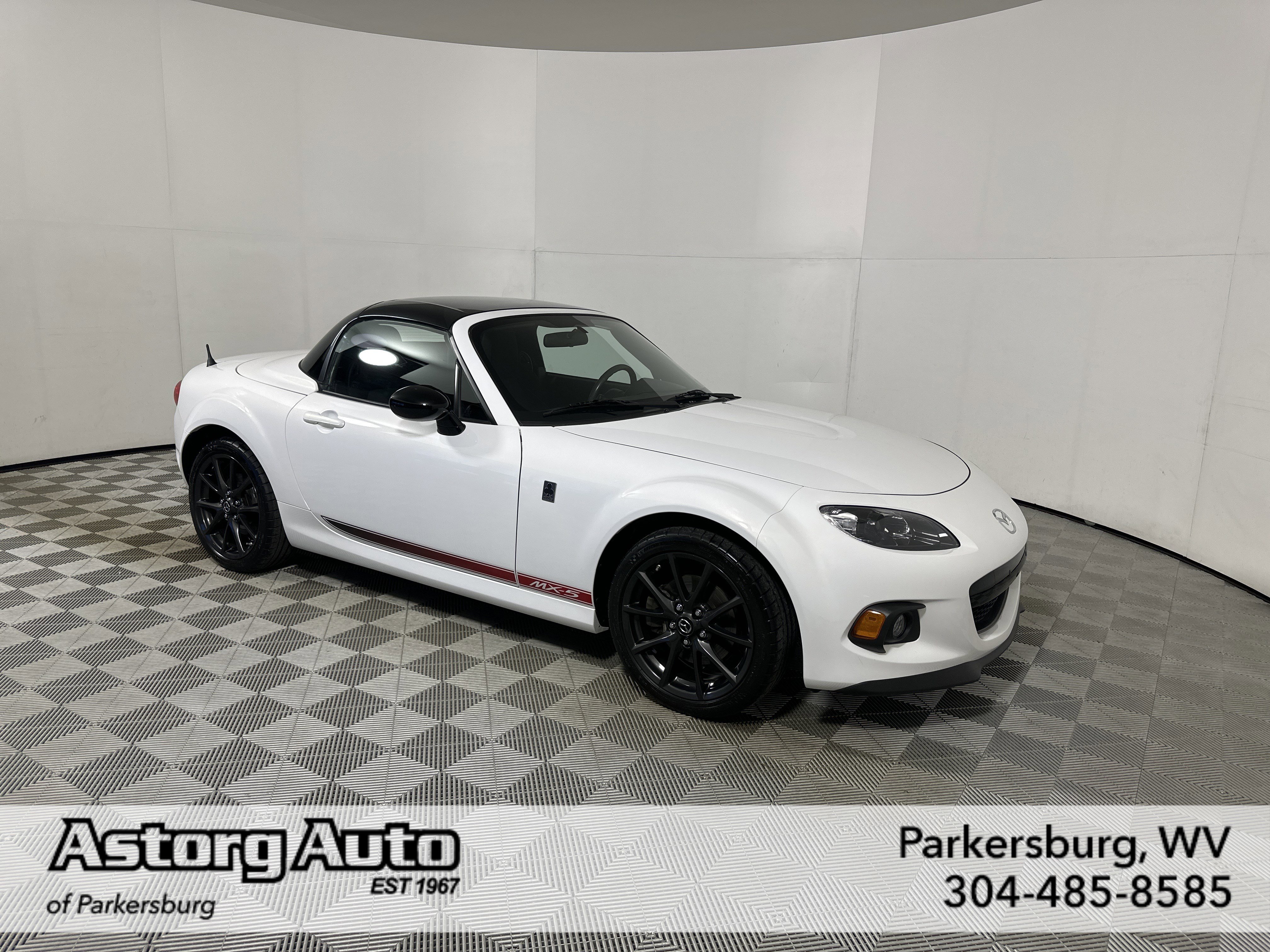 2013 Mazda MX-5 Miata Touring Hard Top's photo