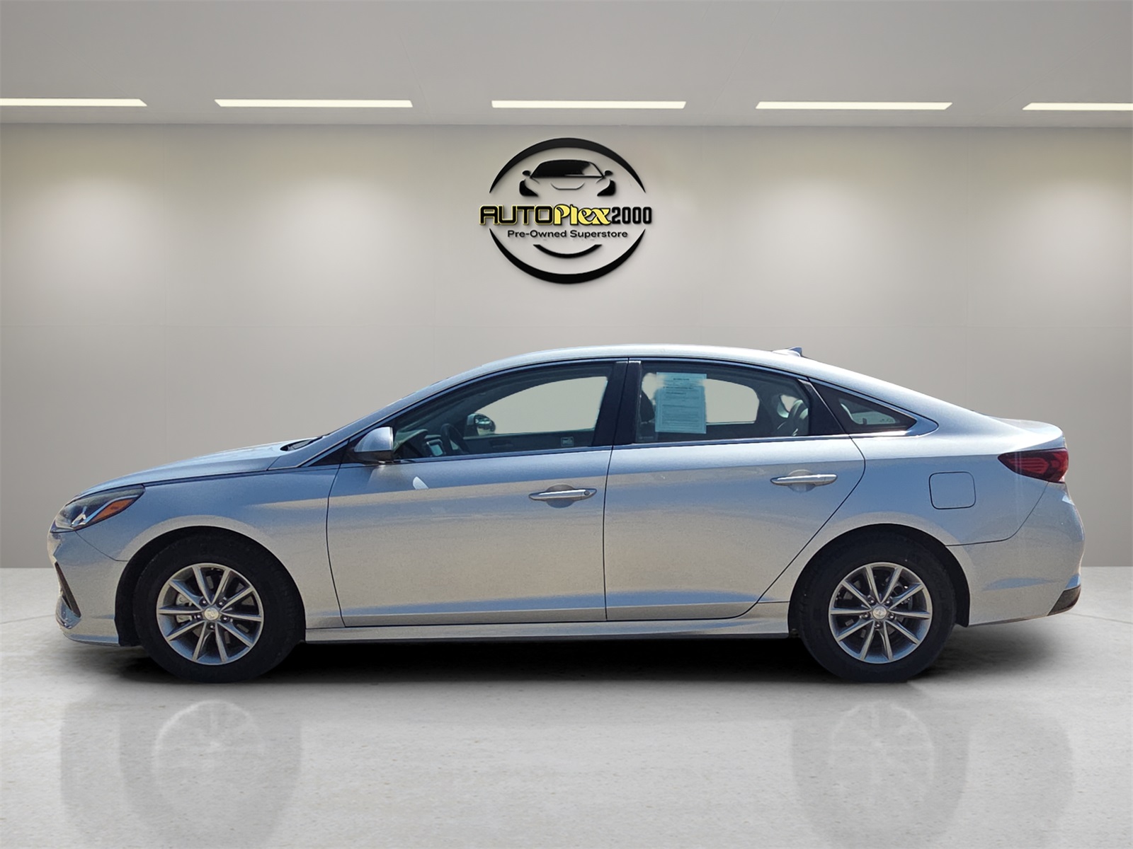 2018 Hyundai Sonata SE Eco photo 3