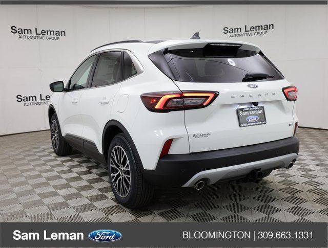 2025 Ford Escape Plug-In Hybrid photo 19