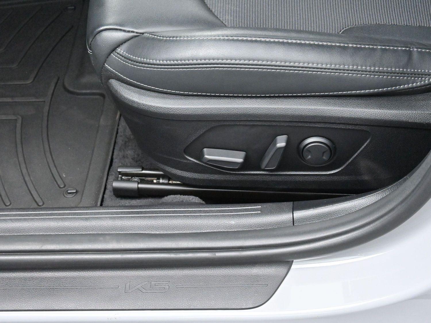2023 Kia K5 GT-Line photo 13