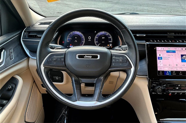 2022 Jeep Grand Cherokee Limited photo 8