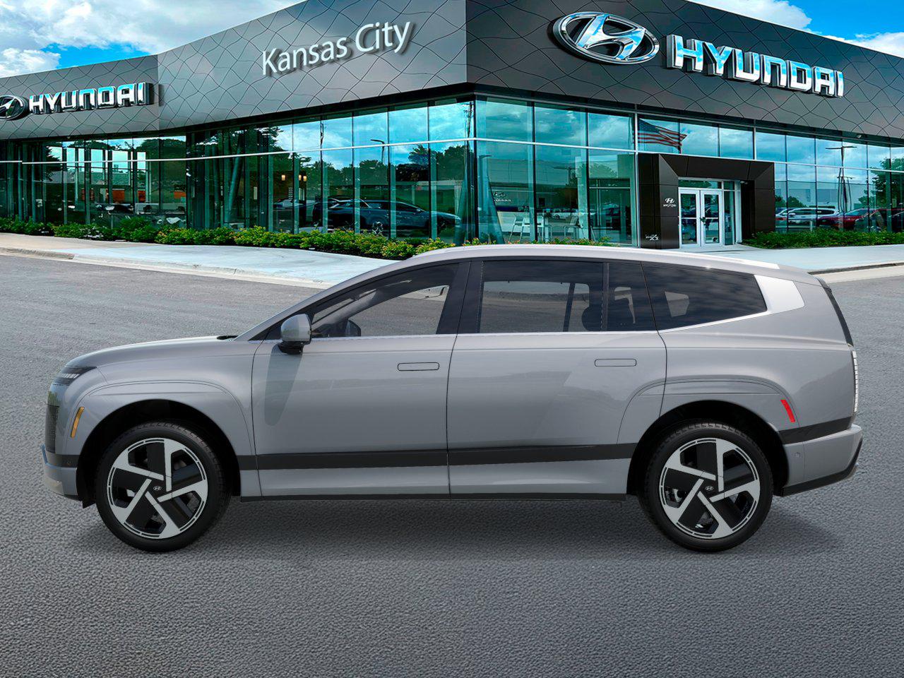 2026 Hyundai Ioniq photo 2