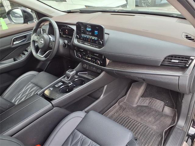 2023 Nissan Rogue Platinum photo 26