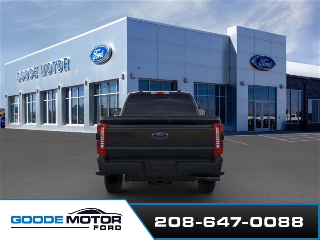 2025 Ford F-350 Lariat photo 4