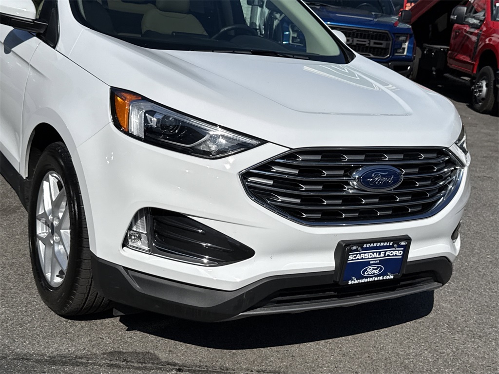 2022 Ford Edge SEL photo 17