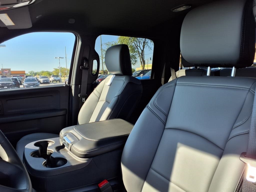 2026 Ram 3500 Tradesman photo 11