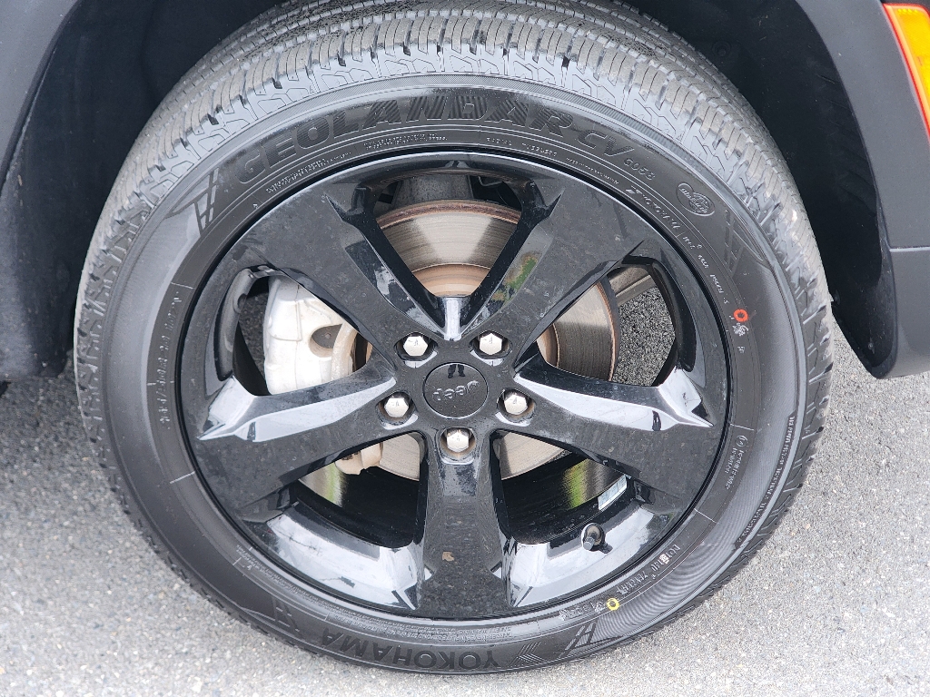 2023 Jeep Grand Cherokee Limited photo 4